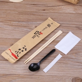 为什么说纸质餐具包三合一三件套封皮更环保