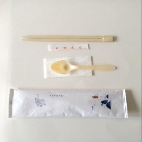 一次性餐具被禁?难道用手抓?网友:配套措施需跟上!